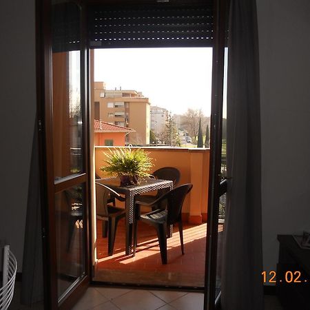 Apartment Via Delle Torri Pisa Exteriör bild